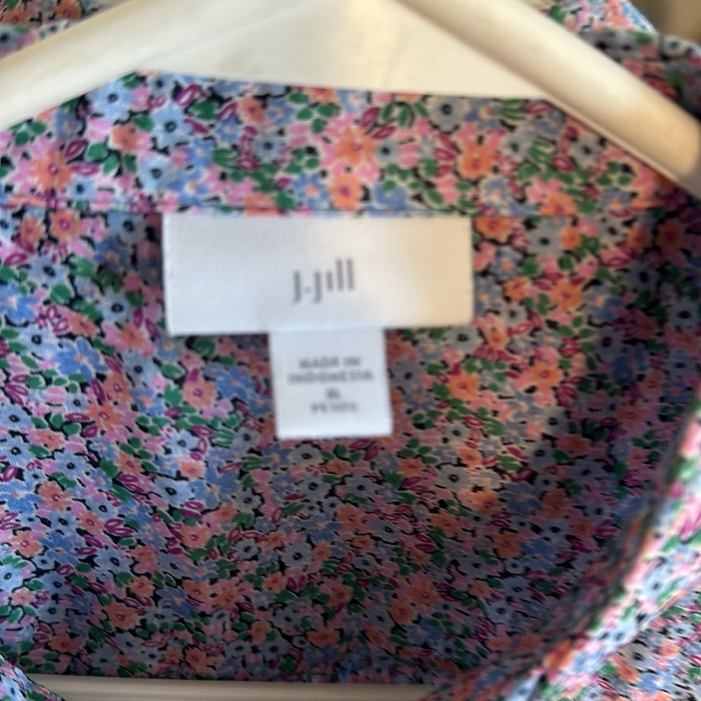 Spring blouse - Picture 3 of 5